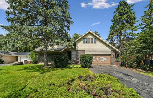 2720 Appletree Lane, Northbrook, IL 60062