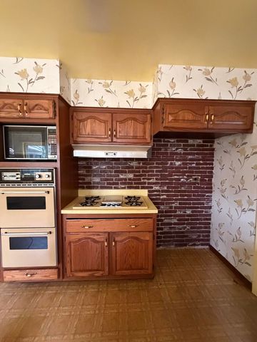 2720 Appletree Lane, Northbrook, IL 60062