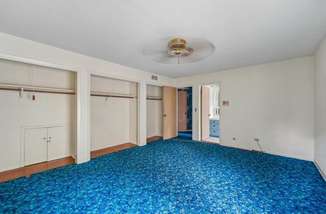 2720 Appletree Lane, Northbrook, IL 60062