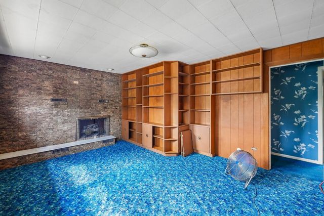 2720 Appletree Lane, Northbrook, IL 60062