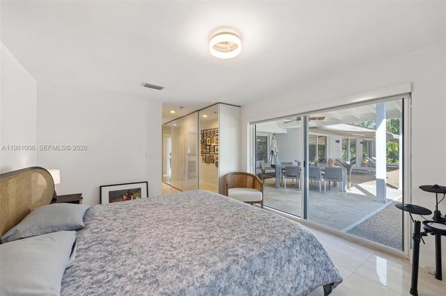 1014 Jefferson St, Hollywood, FL 33019