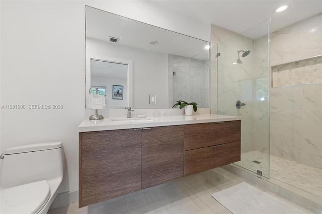 1014 Jefferson St, Hollywood, FL 33019