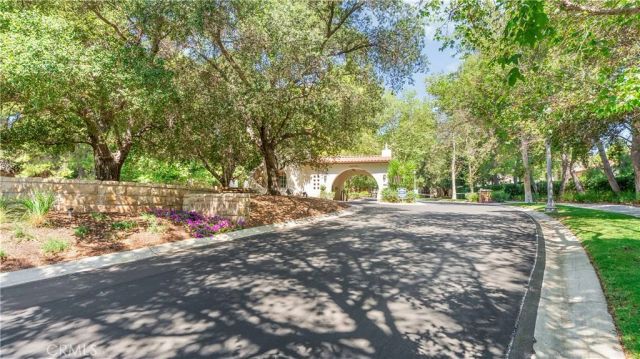 26803 Brookhollow, Valencia, CA 91355