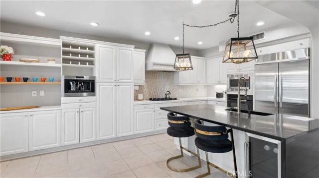 26803 Brookhollow, Valencia, CA 91355