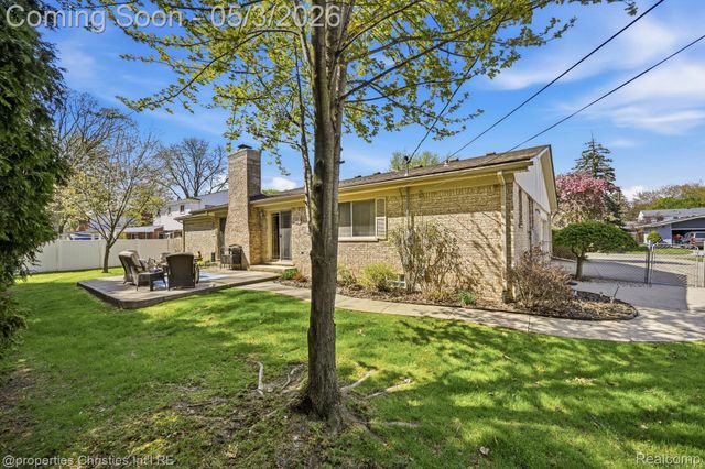 11340 Alger Street, Warren, MI 48093