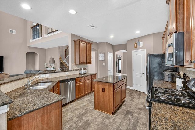 10066 S Whimbrel Circle, Conroe, TX 77385