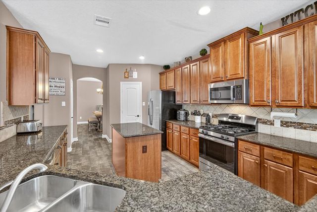 10066 S Whimbrel Circle, Conroe, TX 77385