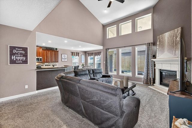 10066 S Whimbrel Circle, Conroe, TX 77385