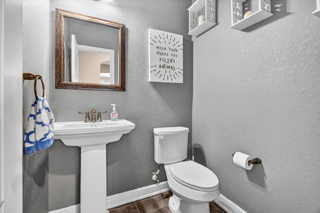 10066 S Whimbrel Circle, Conroe, TX 77385