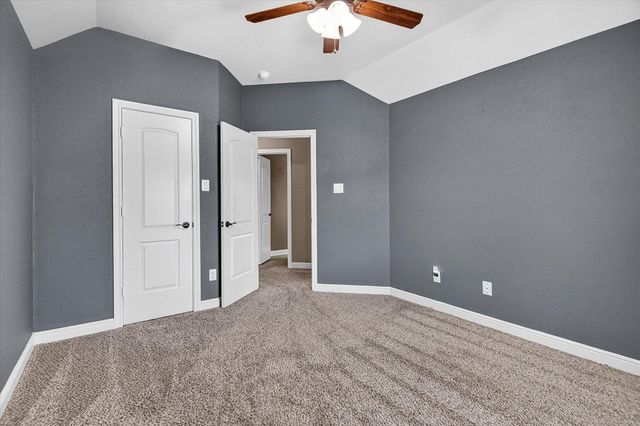 10066 S Whimbrel Circle, Conroe, TX 77385