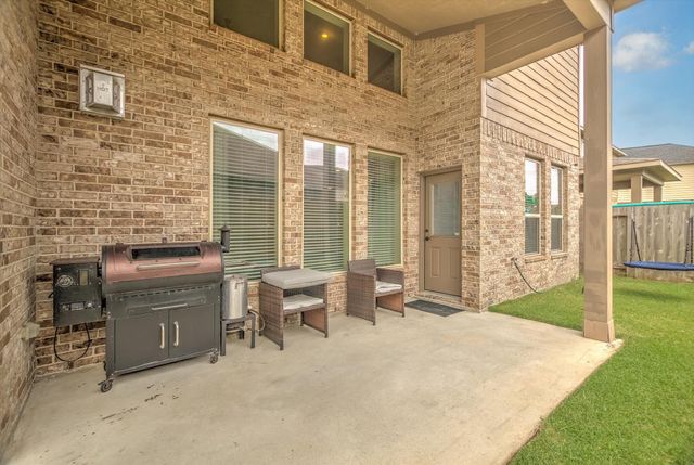 10066 S Whimbrel Circle, Conroe, TX 77385