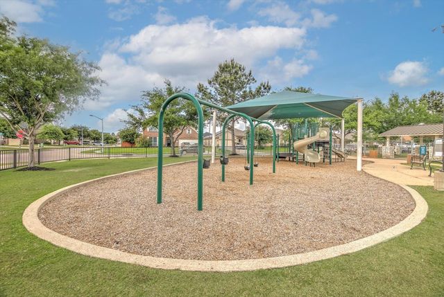 10066 S Whimbrel Circle, Conroe, TX 77385