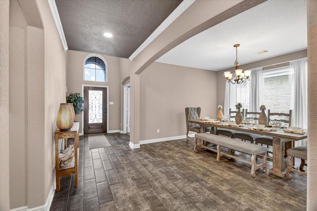 10066 S Whimbrel Circle, Conroe, TX 77385