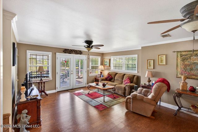 10199 Whale Avenue, Bay Saint Louis, MS 39520