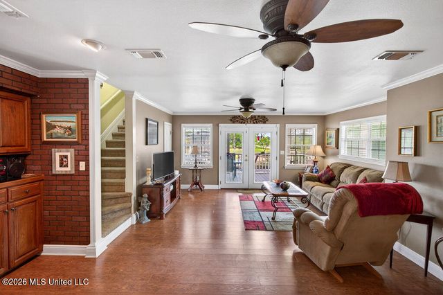 10199 Whale Avenue, Bay Saint Louis, MS 39520