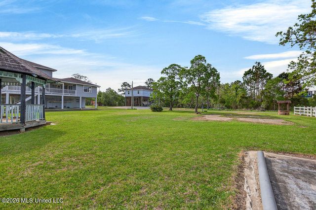 10199 Whale Avenue, Bay Saint Louis, MS 39520