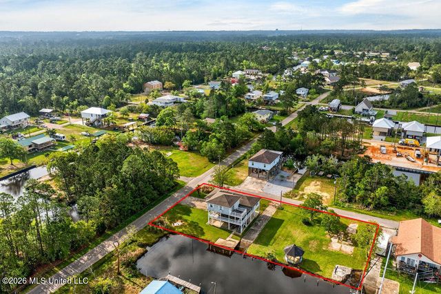 10199 Whale Avenue, Bay Saint Louis, MS 39520