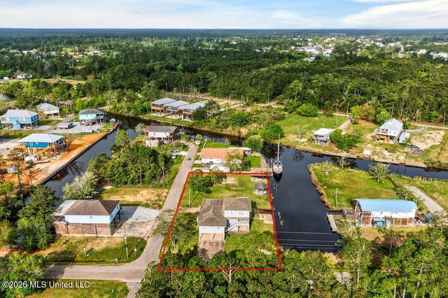 10199 Whale Avenue, Bay Saint Louis, MS 39520