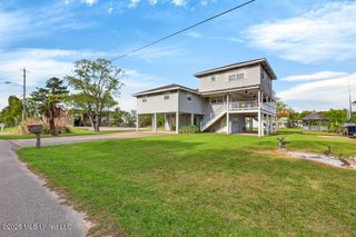 10199 Whale Avenue, Bay Saint Louis, MS 39520