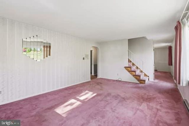 15 WINDING RD, Boyertown, PA 19512