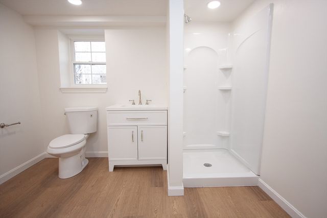 14 Bartlett St, Oxford, MA 01540