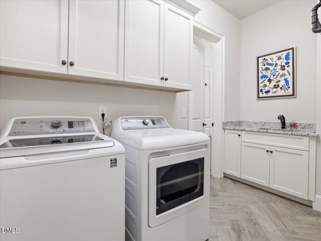 208 Fairway Vista Drive, Holly Springs, NC 27540