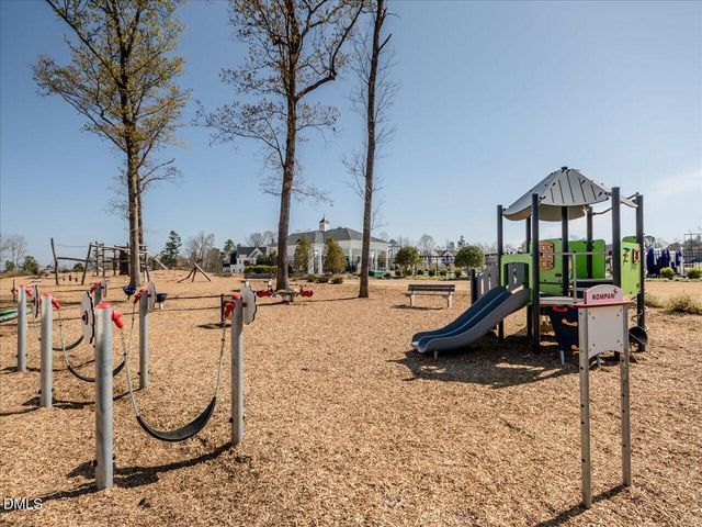 208 Fairway Vista Drive, Holly Springs, NC 27540