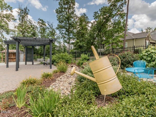 208 Fairway Vista Drive, Holly Springs, NC 27540