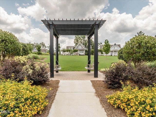 208 Fairway Vista Drive, Holly Springs, NC 27540