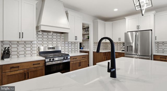 12108 GRANDVIEW HILL CT, Ashland, VA 23005