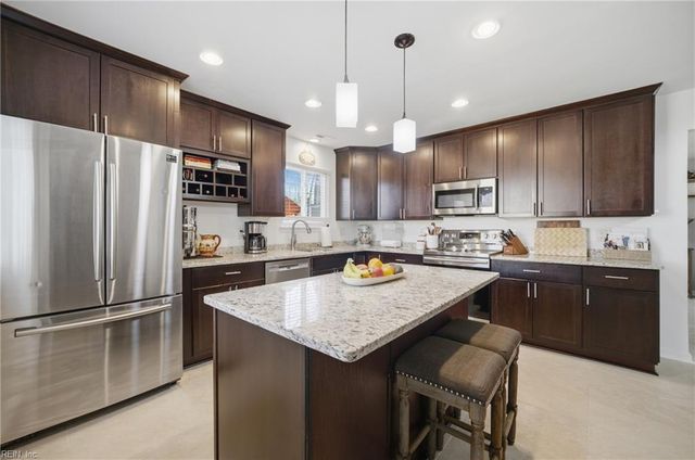 1928 Slalom DR, Virginia Beach, VA 23453