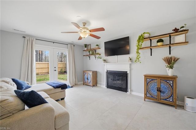 1928 Slalom DR, Virginia Beach, VA 23453