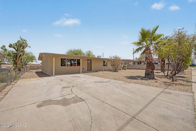 1212 W Fresno Street, Tucson, AZ 85745