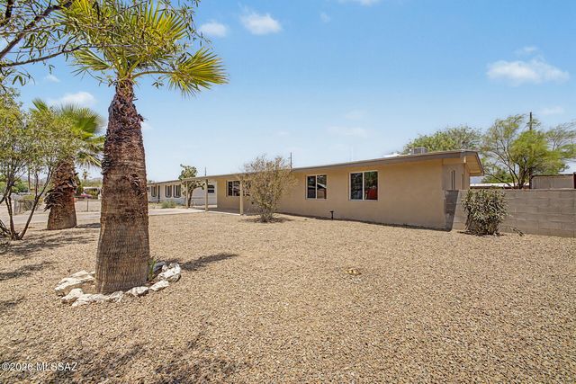 1212 W Fresno Street, Tucson, AZ 85745