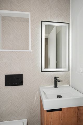 19 Drew Road 19, Belmont, MA 02478