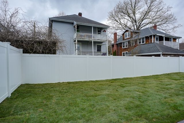 19 Drew Road 19, Belmont, MA 02478