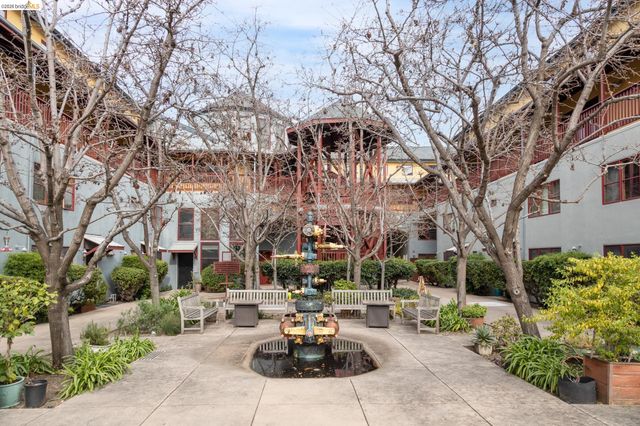 2875 Glascock St 209, Oakland, CA 94601