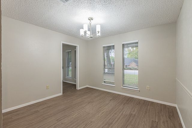 911 Cambridge Drive, Duncanville, TX 75137