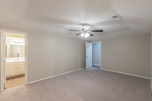 911 Cambridge Drive, Duncanville, TX 75137