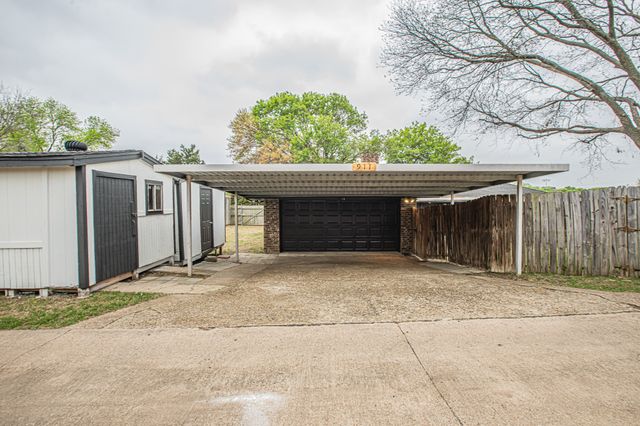 911 Cambridge Drive, Duncanville, TX 75137