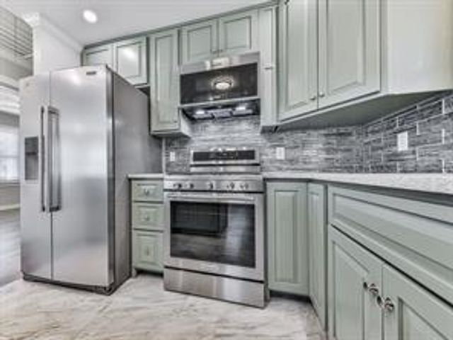 2406 Pine Drive NW, Kennesaw, GA 30152