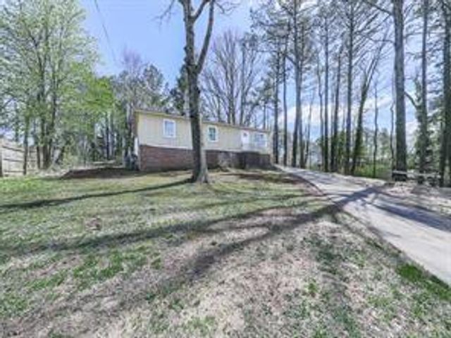 2406 Pine Drive NW, Kennesaw, GA 30152