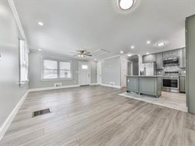 2406 Pine Drive NW, Kennesaw, GA 30152