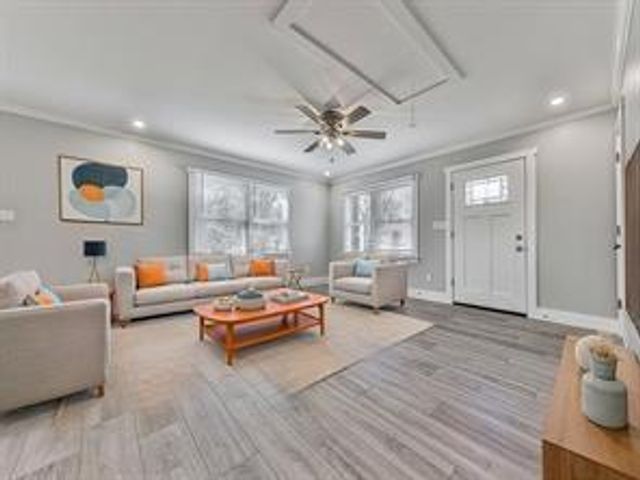 2406 Pine Drive NW, Kennesaw, GA 30152