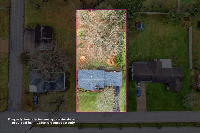 359 Koehler Dr, Sharpsville, PA 16150