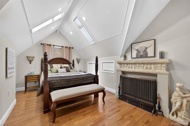 938 Van Buren Avenue, Franklin Square, NY 11010