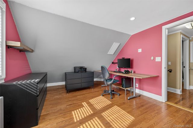 938 Van Buren Avenue, Franklin Square, NY 11010