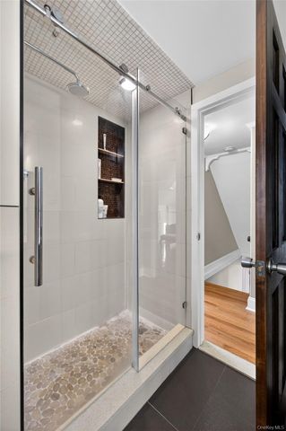 938 Van Buren Avenue, Franklin Square, NY 11010