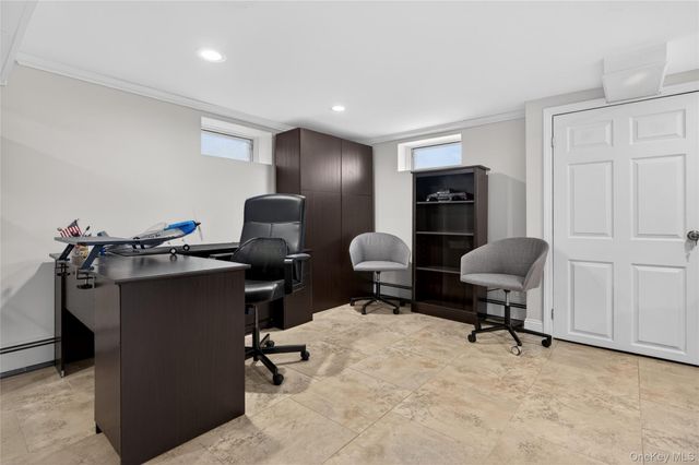 938 Van Buren Avenue, Franklin Square, NY 11010