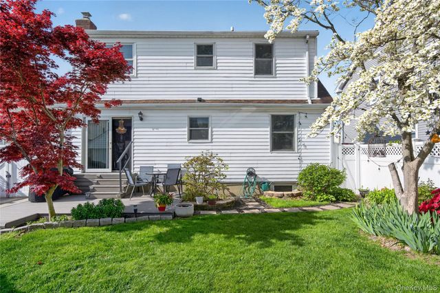938 Van Buren Avenue, Franklin Square, NY 11010
